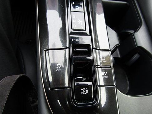 Certified 2026 Toyota Crown Limited w/ Advanced Technology Package image 24