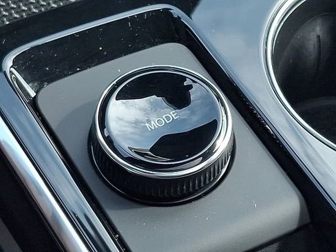 Certified 2026 Chevrolet Equinox ACTIV w/ Convenience Package III image 25