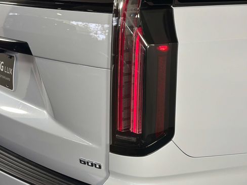 Used 2026 Cadillac Escalade Sport w/ Touring Package AWD/4WD image 17