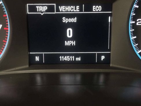 Used 2021 Chevrolet Traverse LS AWD/4WD image 38