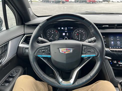 Used 2024 Cadillac XT6 Premium Luxury w/ Technology Package AWD/4WD image 14