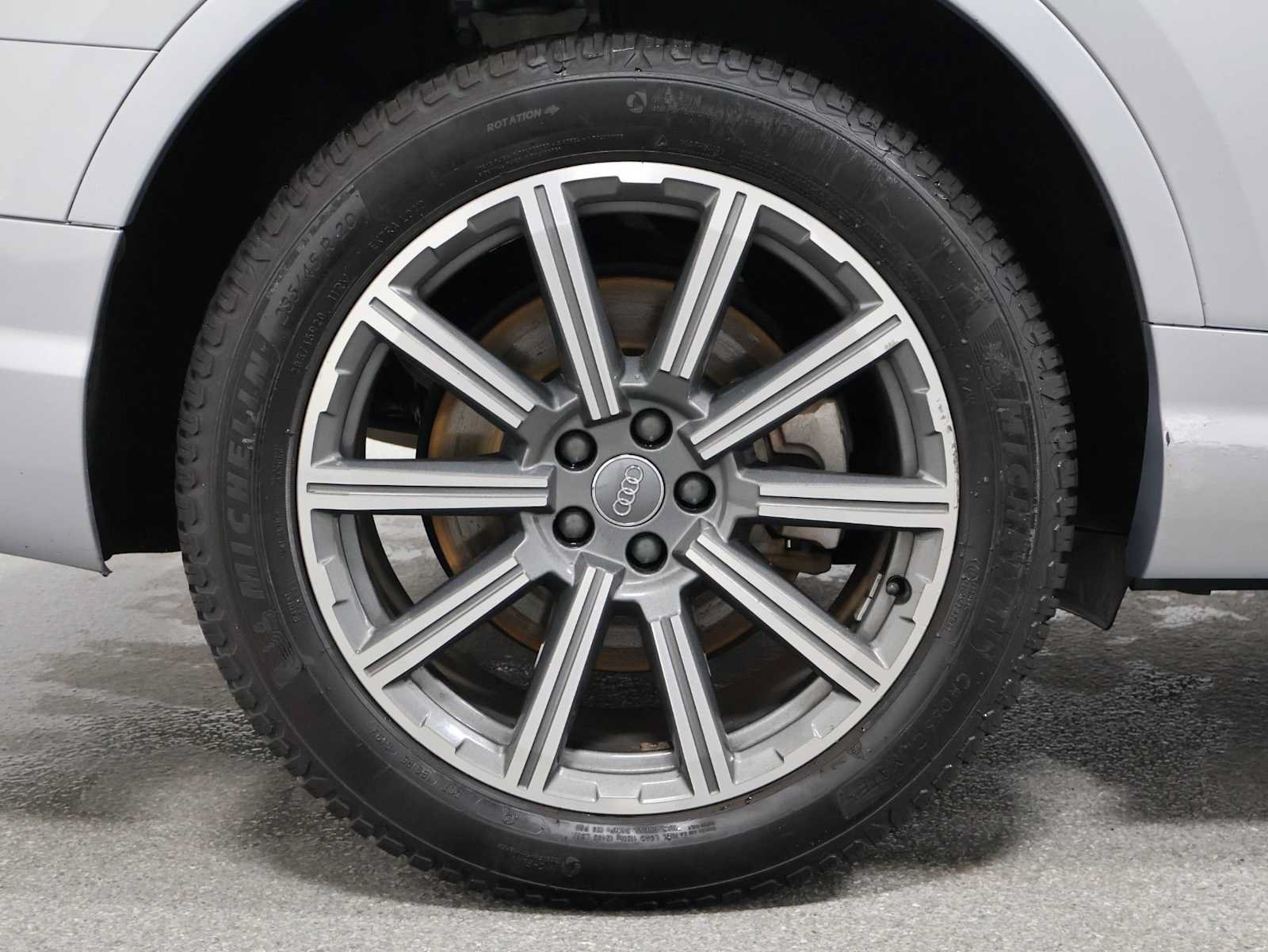 Used 2017 Audi Q7 3.0T Premium Plus w/ Premium Plus Package AWD/4WD image 36