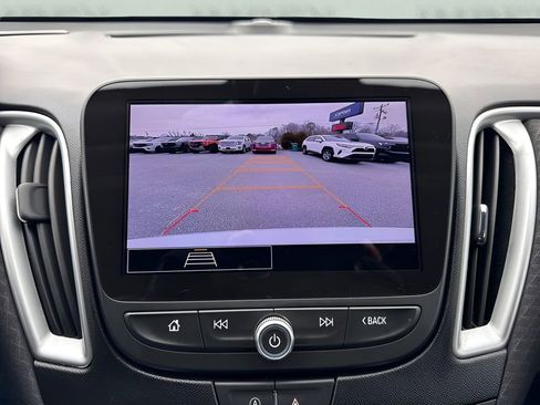 Used 2024 Chevrolet Malibu LT image 20