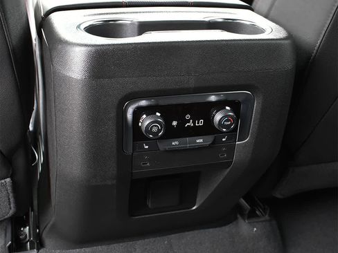 New 2026 Chevrolet Suburban RST w/ Comfort Package AWD/4WD image 10