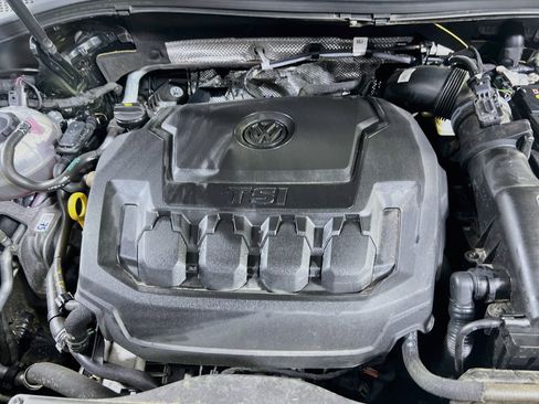 Used 2023 Volkswagen Tiguan SE FWD image 28