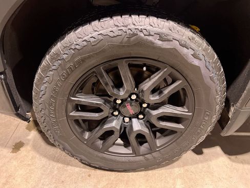 Used 2021 GMC Sierra 1500 Elevation image 10