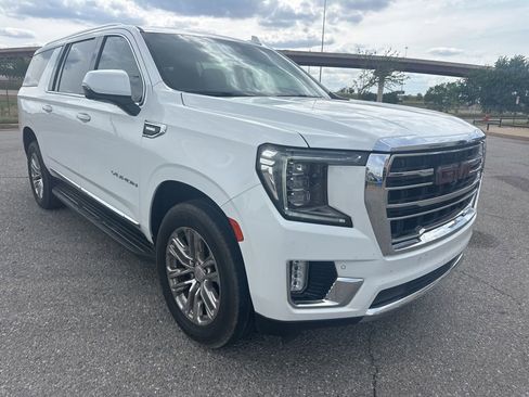 Used 2022 GMC Yukon XL SLT w/ SLT Premium Package RWD image 7