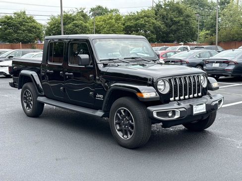 Used 2022 Jeep Gladiator Overland w/ Popular Equipment Package AWD/4WD image 1