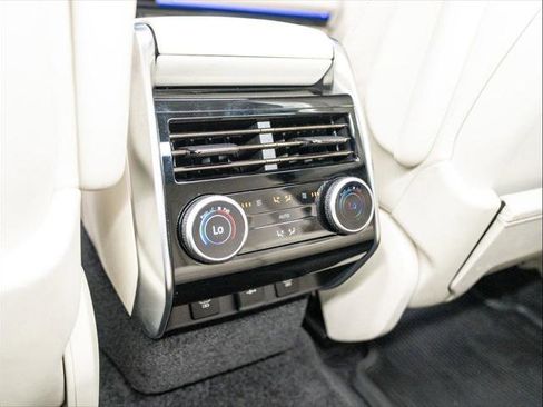 Used 2023 Land Rover Range Rover Long Wheelbase SE AWD/4WD image 30