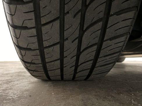 Used 2023 Tesla Model 3 Standard Range image 98