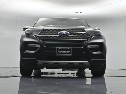Certified 2023 Ford Explorer King Ranch w/ Technology Package AWD/4WD image 53