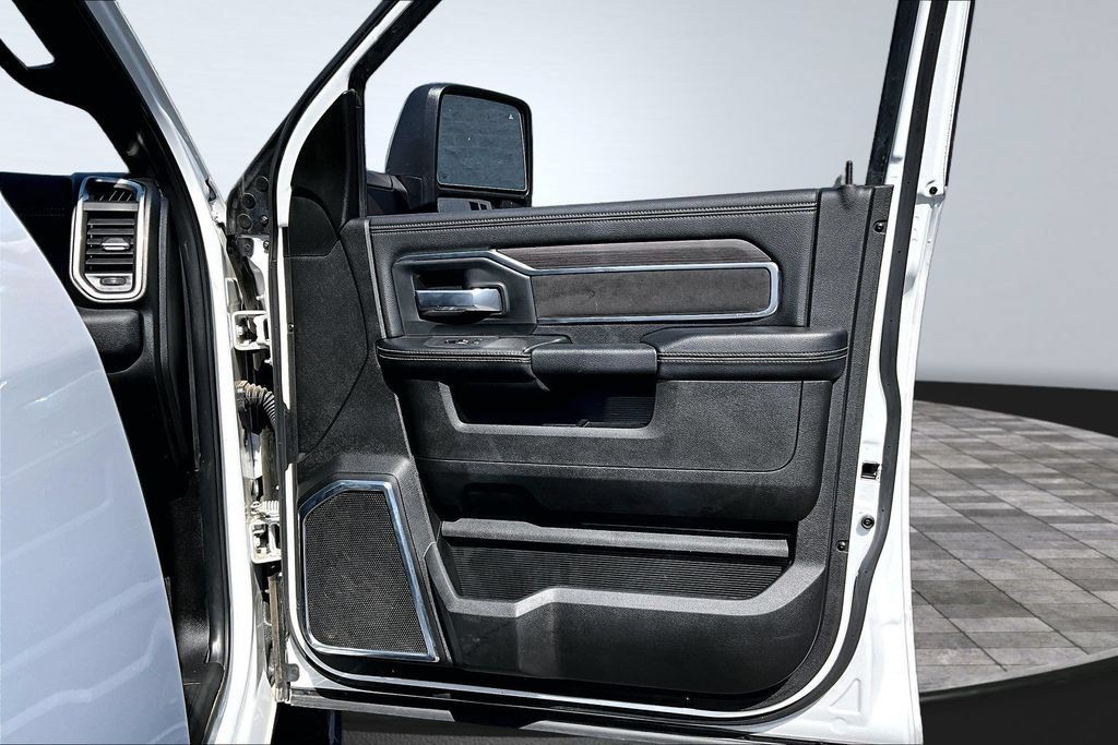 Certified 2026 RAM 2500 Laramie AWD/4WD image 15