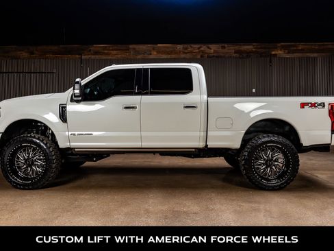 Used 2022 Ford F250 Platinum w/ FX4 Off-Road Package image 5