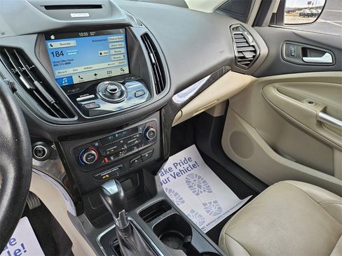 Used 2017 Ford Escape Titanium image 20