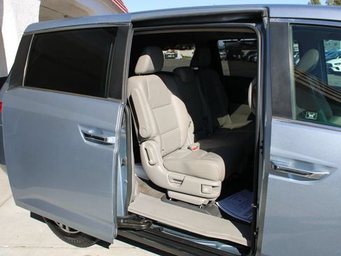 Used 2011 Honda Odyssey EX-L image 18