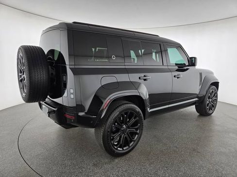 New 2026 Land Rover Defender 110 OCTA AWD/4WD image 2