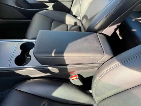 Used 2023 Tesla Model 3 Standard Range image 14