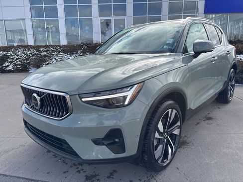 Certified 2025 Volvo XC40 B5 Ultra w/ Protection Package Premier image 2