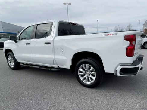New 2025 Chevrolet Silverado 1500 Custom image 6