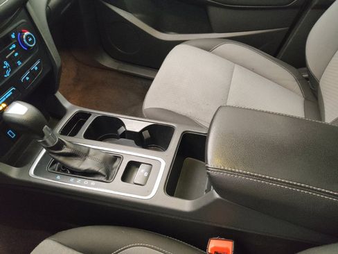 Used 2017 Ford Escape SE FWD image 26