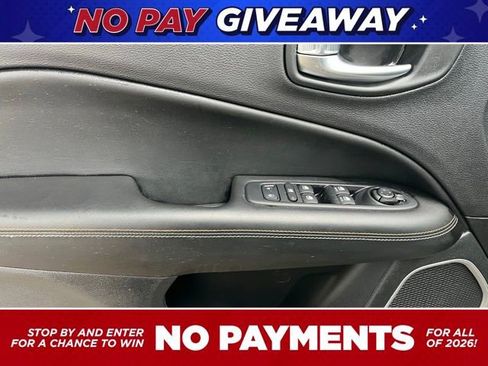 Used 2020 Jeep Compass Latitude w/ Popular Equipment Group image 22