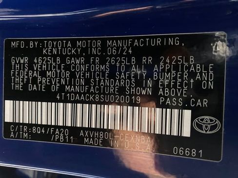 Used 2025 Toyota Camry LE FWD image 24