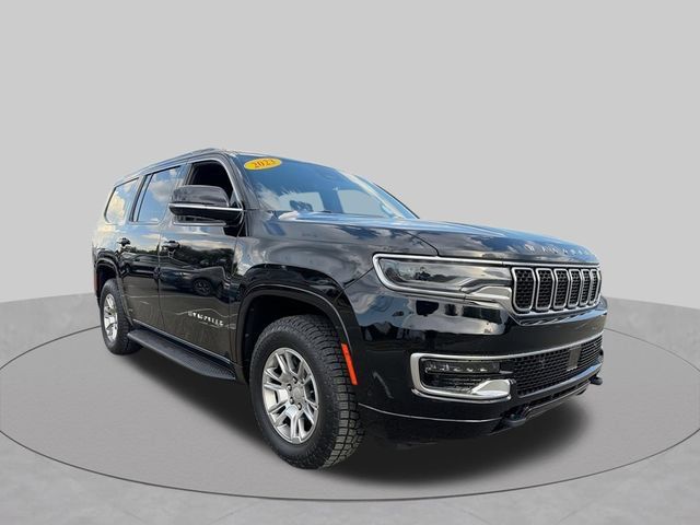 Used 2023 Jeep Wagoneer 4WD image 2