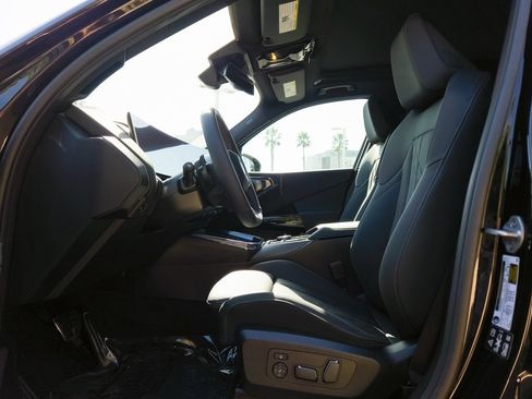 New 2026 BMW X3 xDrive30 w/ Premium Package image 9