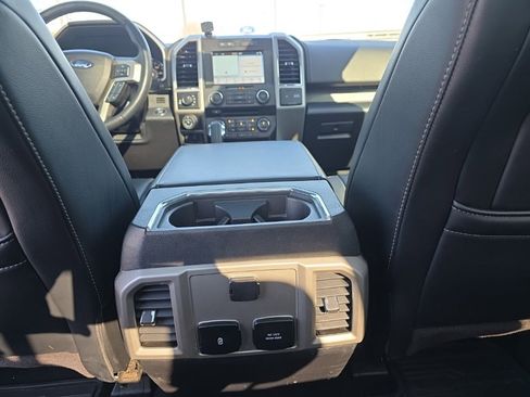 Used 2018 Ford F150 Lariat image 12