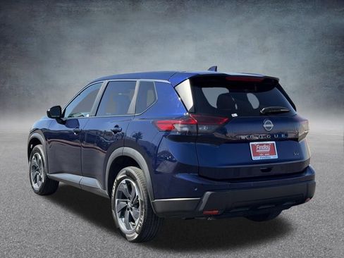 Used 2024 Nissan Rogue SV FWD image 6