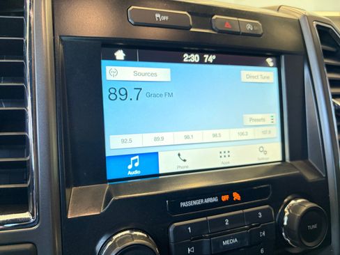 Used 2016 Ford F150 XLT w/ Equipment Group 302A Luxury AWD/4WD image 21