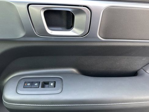 Certified 2025 Hyundai Santa Fe SEL image 21