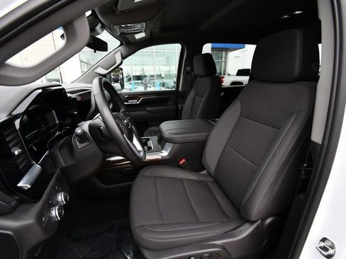 Used 2024 GMC Sierra 2500 SLE w/ SLE Convenience Package image 14