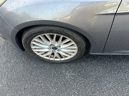 Used 2014 Ford Focus Titanium FWD image 16