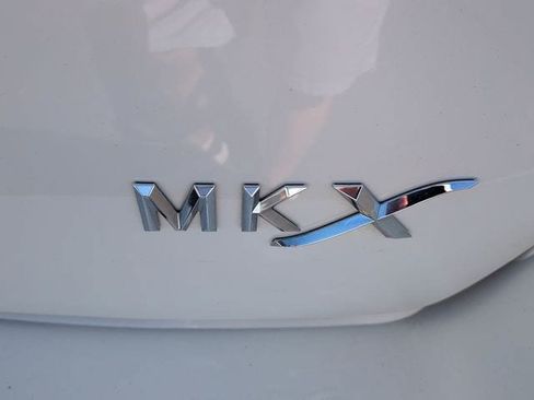 Used 2013 Lincoln MKX FWD w/ Wood Pkg image 12
