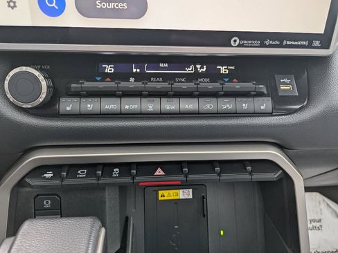 Used 2023 Toyota Sequoia Limited image 24