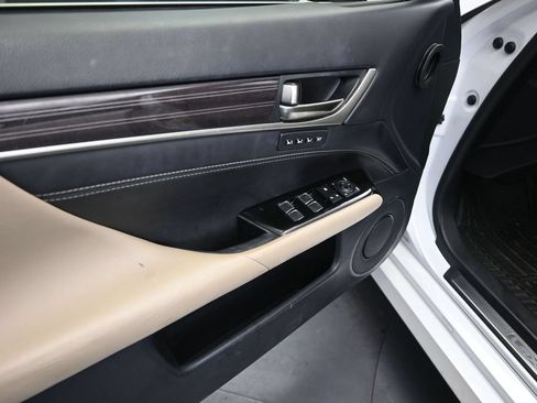 Used 2017 Lexus GS 350 w/ Preferred Accessory Package RWD image 11