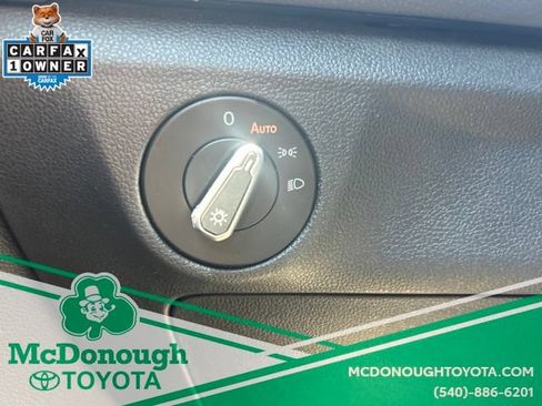 Used 2025 Volkswagen Jetta Sport FWD image 17