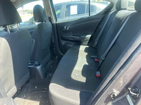 Used 2013 Nissan Versa SV w/ Convenience Pkg FWD image 8