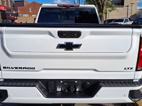 Used 2024 Chevrolet Silverado 2500 LTZ w/ LTZ Plus Package image 4