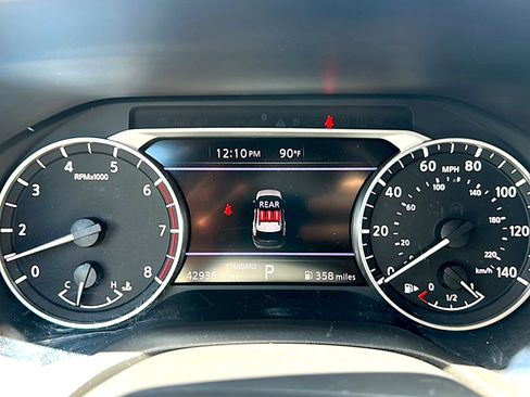 Used 2025 Nissan Rogue SV FWD image 26