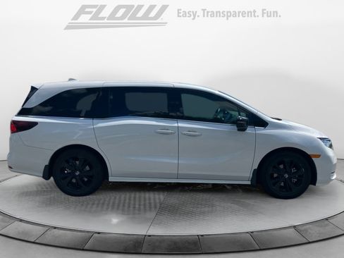 Used 2024 Honda Odyssey Sport image 10