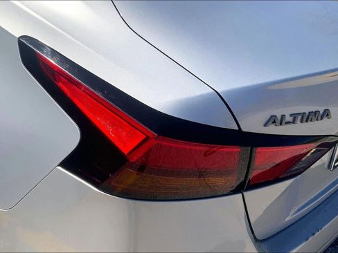 Used 2023 Nissan Altima 2.5 SV image 27