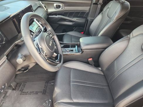 Certified 2023 Kia Sorento SX image 12
