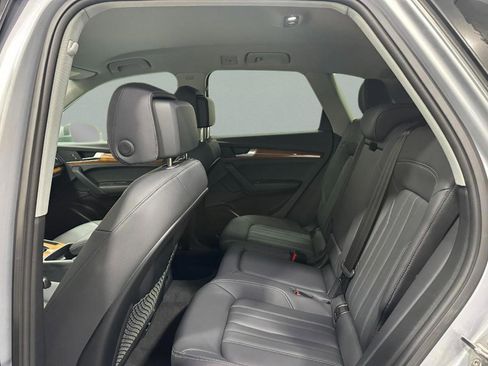 Certified 2023 Audi Q5 2.0T Premium w/ Convenience Package image 13