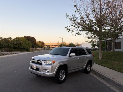 Used 2012 Toyota 4Runner SR5 w/ Convenience Pkg AWD/4WD image 8