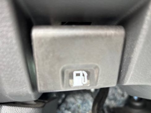 Used 2024 Nissan Altima 2.5 SR FWD image 39