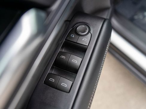 Used 2026 GMC Terrain Elevation w/ Elevation Premium Package image 17