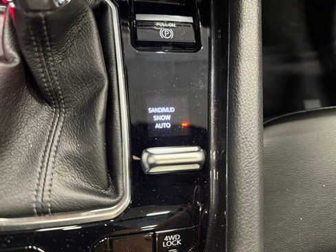 New 2025 Jeep Compass Latitude w/ Sun & Sound Group image 11