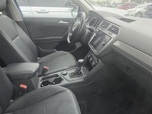 Used 2019 Volkswagen Tiguan SE AWD/4WD image 13